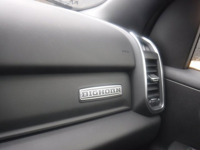 New 2026 RAM 1500 4x4 Crew Cab image 28