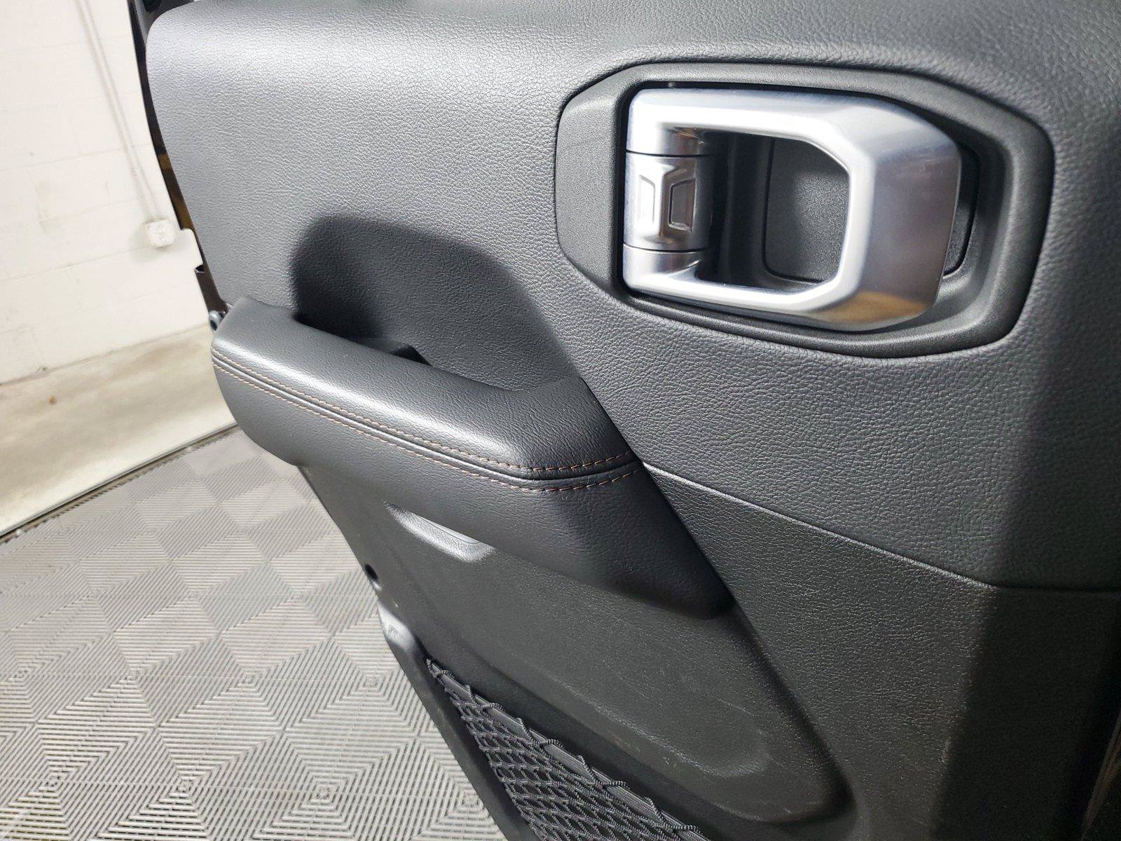 Used 2021 Jeep Wrangler Unlimited Rubicon AWD/4WD image 14