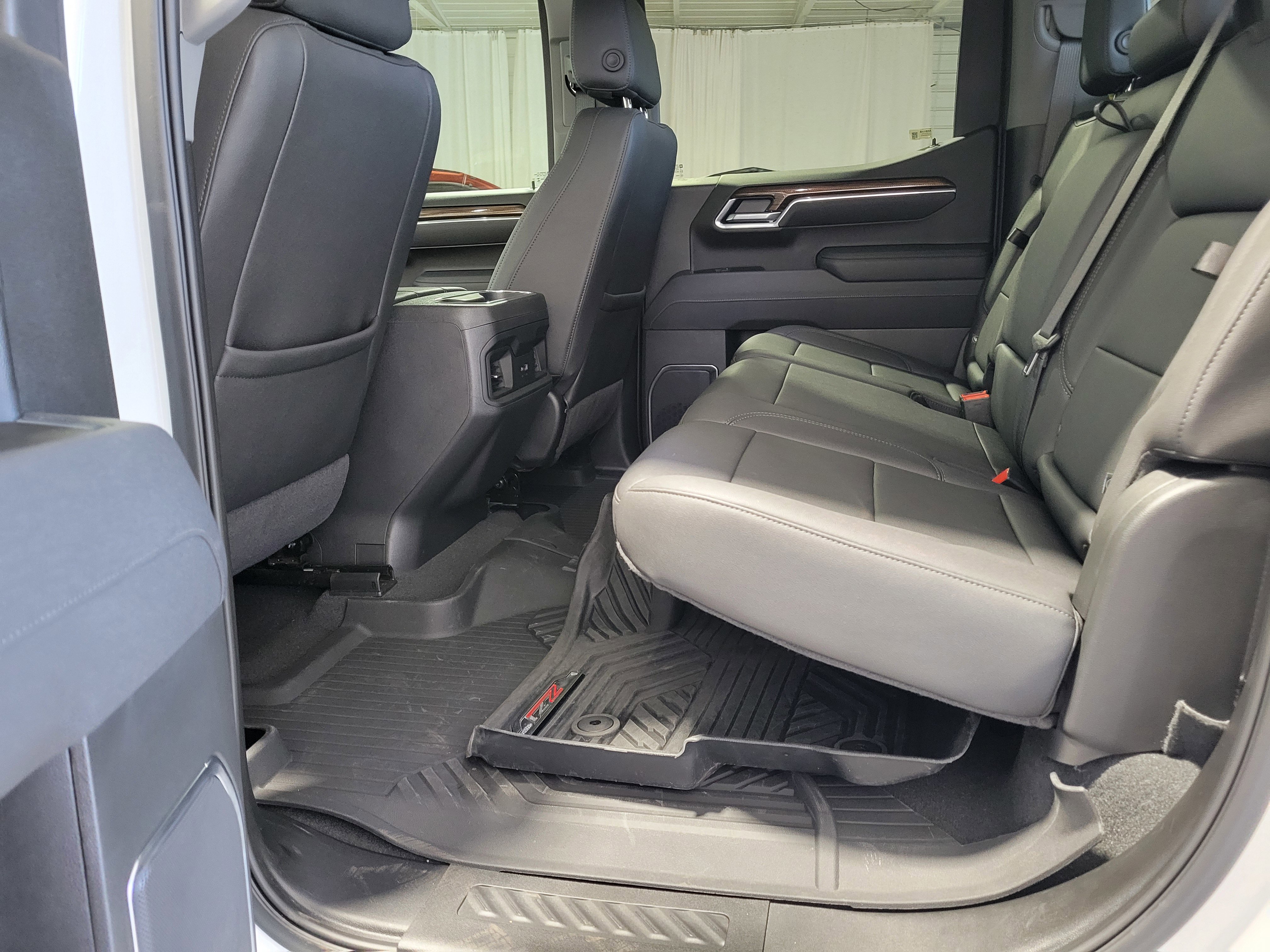 Certified 2025 Chevrolet Silverado 1500 LT Trail Boss w/ LT Trail Boss Premium Package image 43