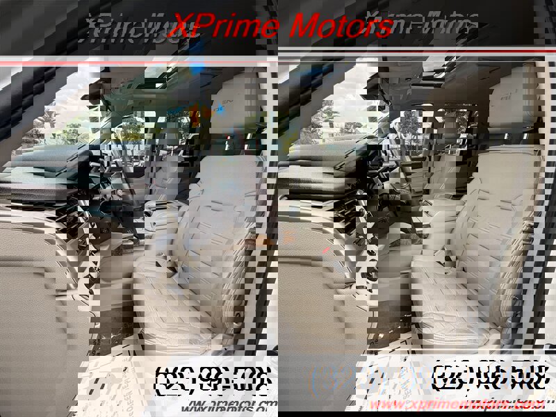 Used 2015 GMC Yukon Denali w/ Premium Package image 18