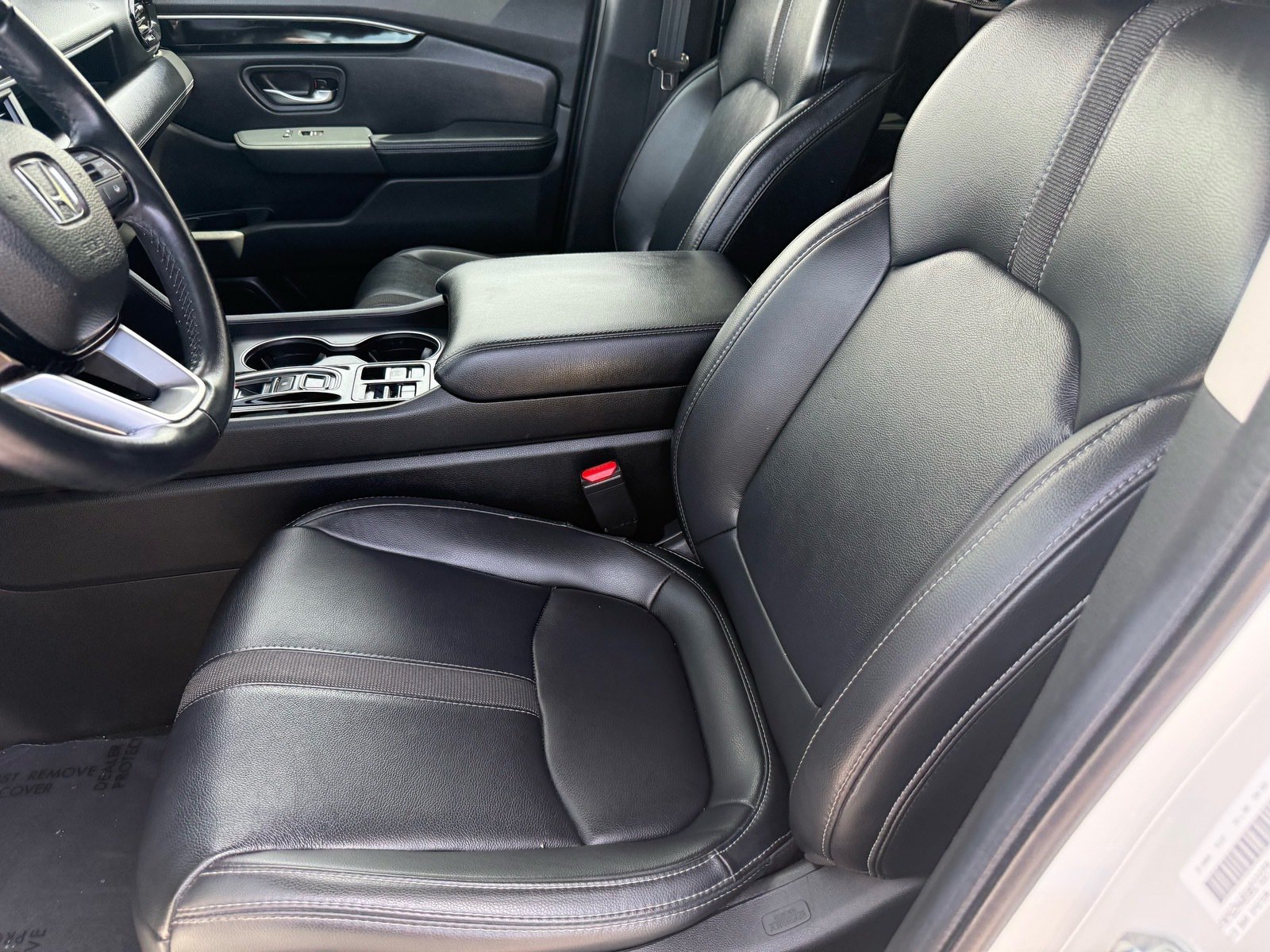 Used 2025 Honda Pilot EX-L image 13