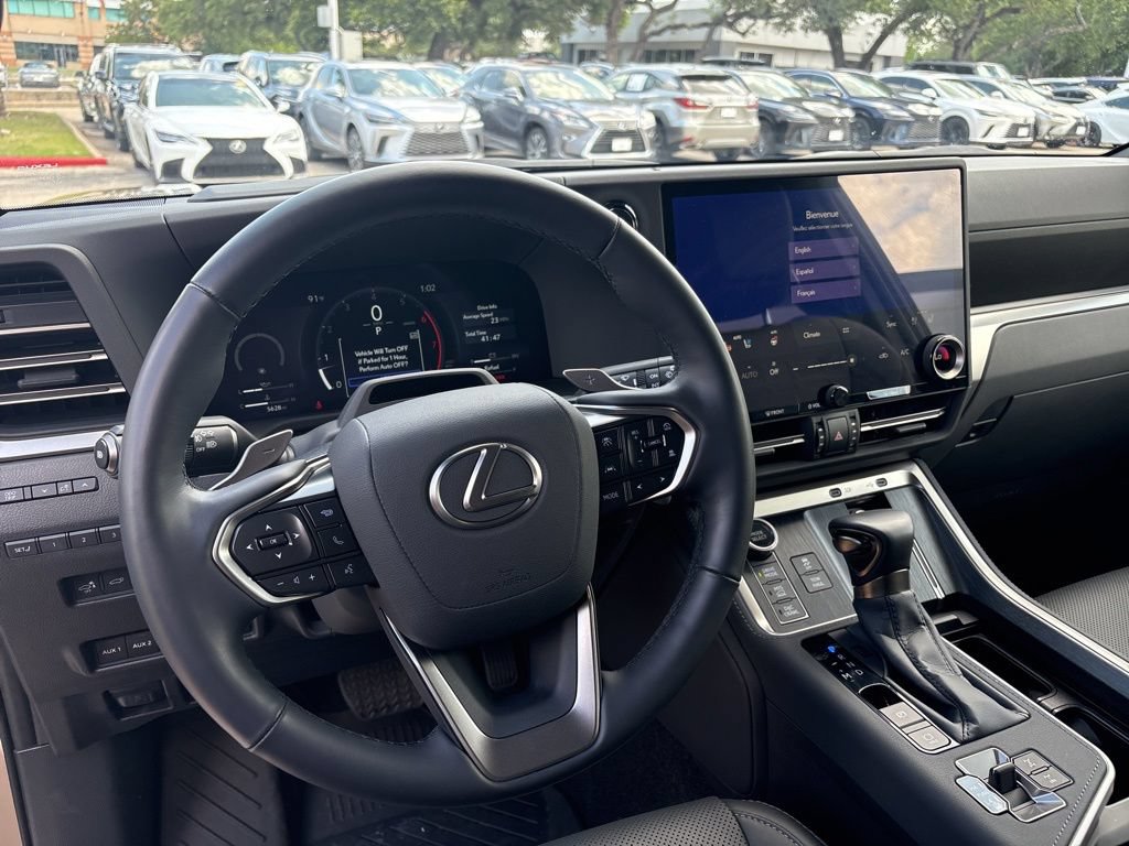 Certified 2025 Lexus GX 550 AWD/4WD image 13