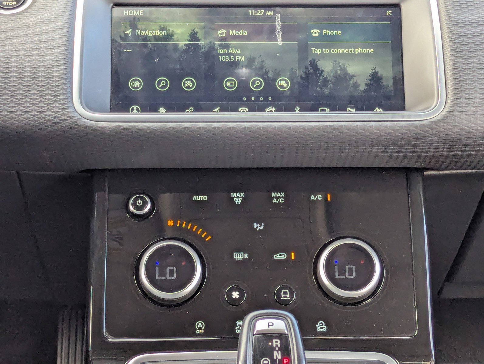 Used 2020 Land Rover Range Rover Evoque S image 19