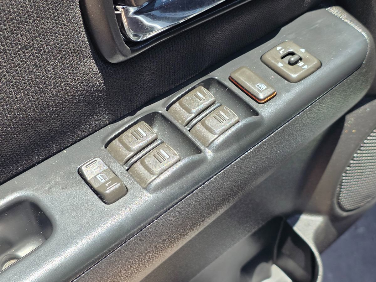 Used 2012 Chevrolet Colorado LT RWD image 26