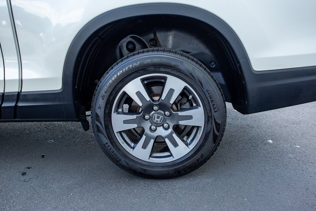 Certified 2017 Honda Ridgeline RTL-E image 32