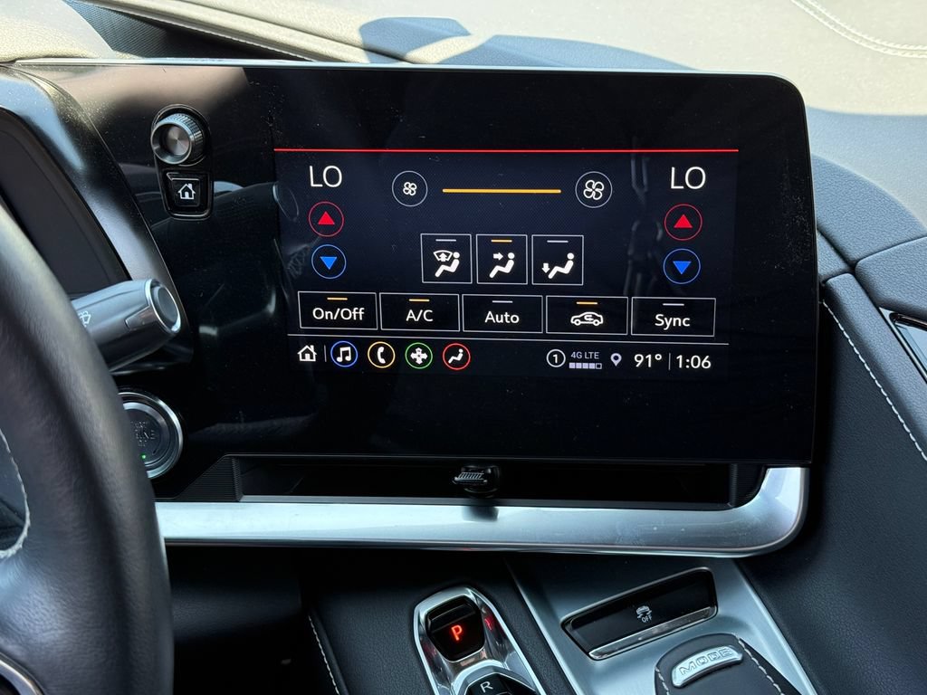Used 2023 Chevrolet Corvette Stingray Convertible w/ Z51 Performance Package RWD image 31