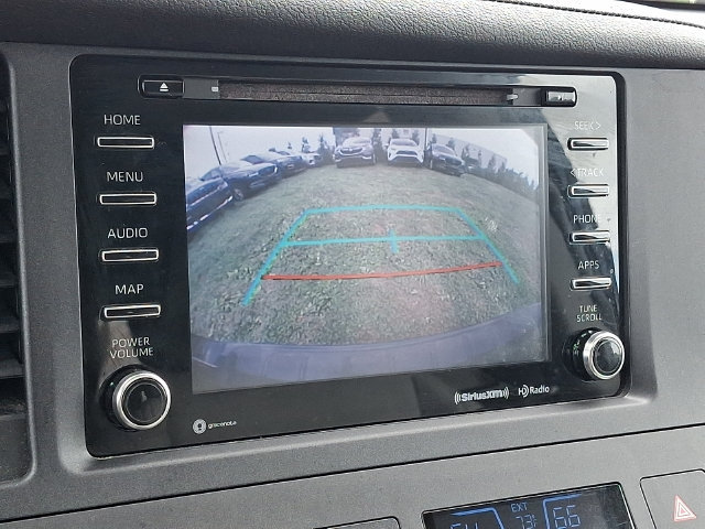 Used 2019 Toyota Sienna XLE w/ Protection Package FWD image 19