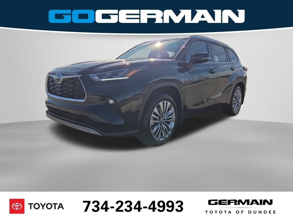 New 2026 Toyota Highlander Platinum