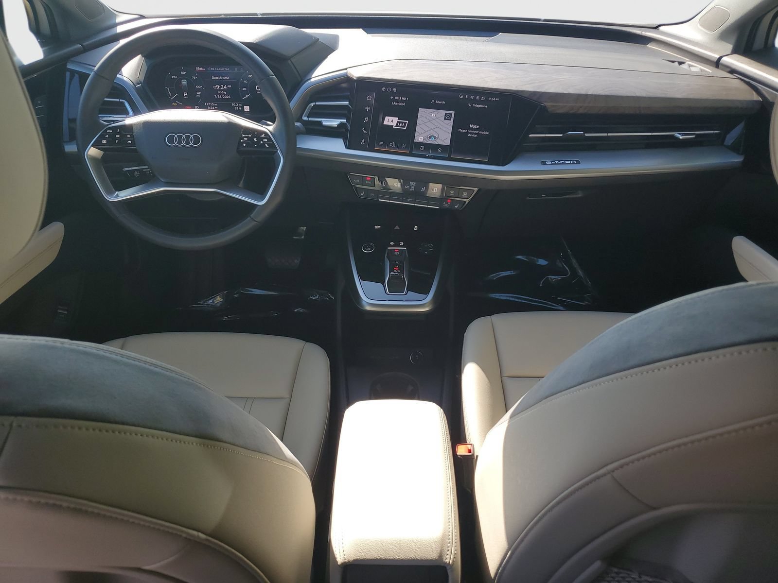 Used 2025 Audi Q4 e-tron Premium w/ Convenience Package RWD image 10