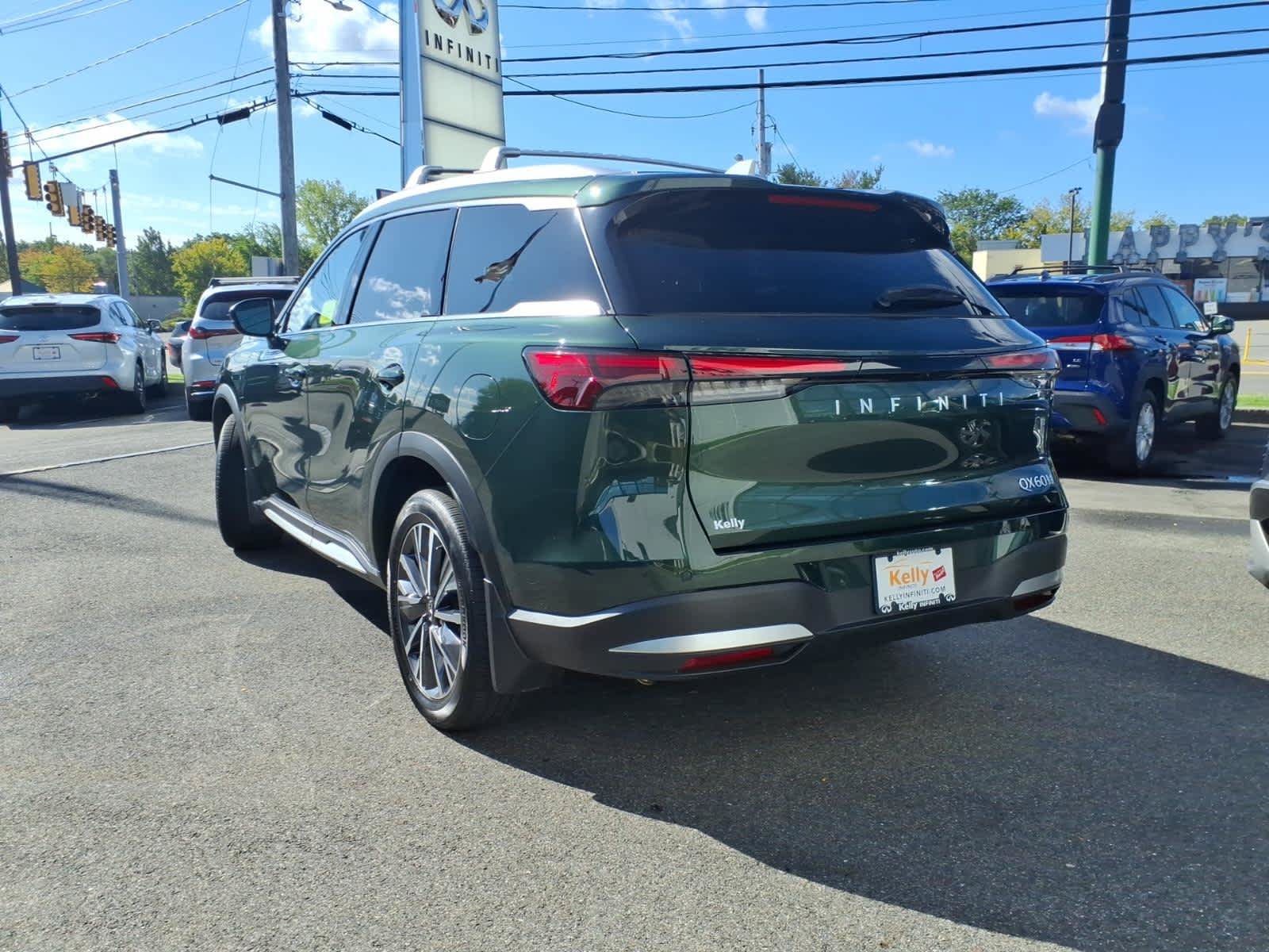 Certified 2026 INFINITI QX60 Luxe w/ Cargo Package AWD/4WD image 7