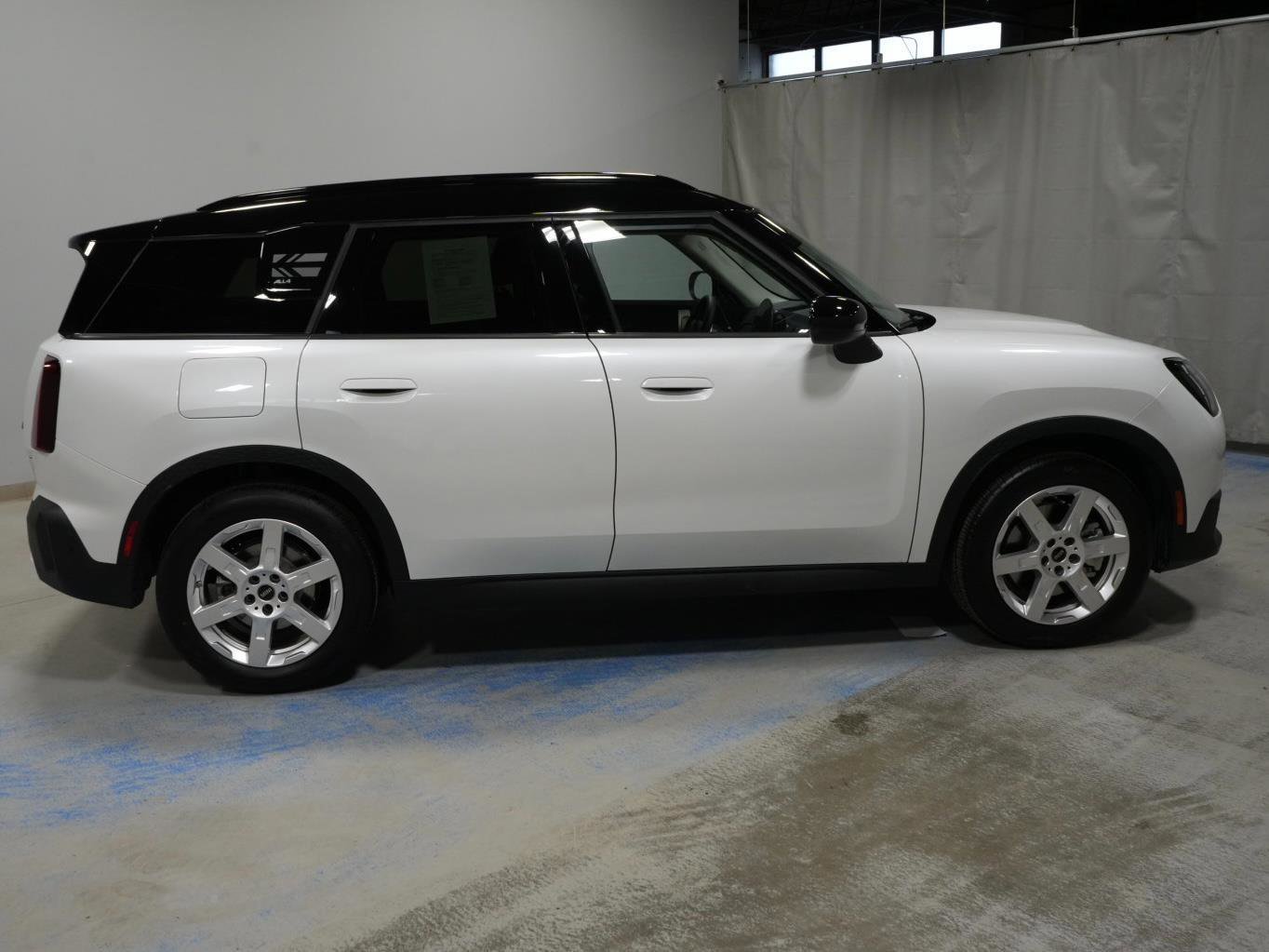 Certified 2025 MINI Cooper Countryman S image 11