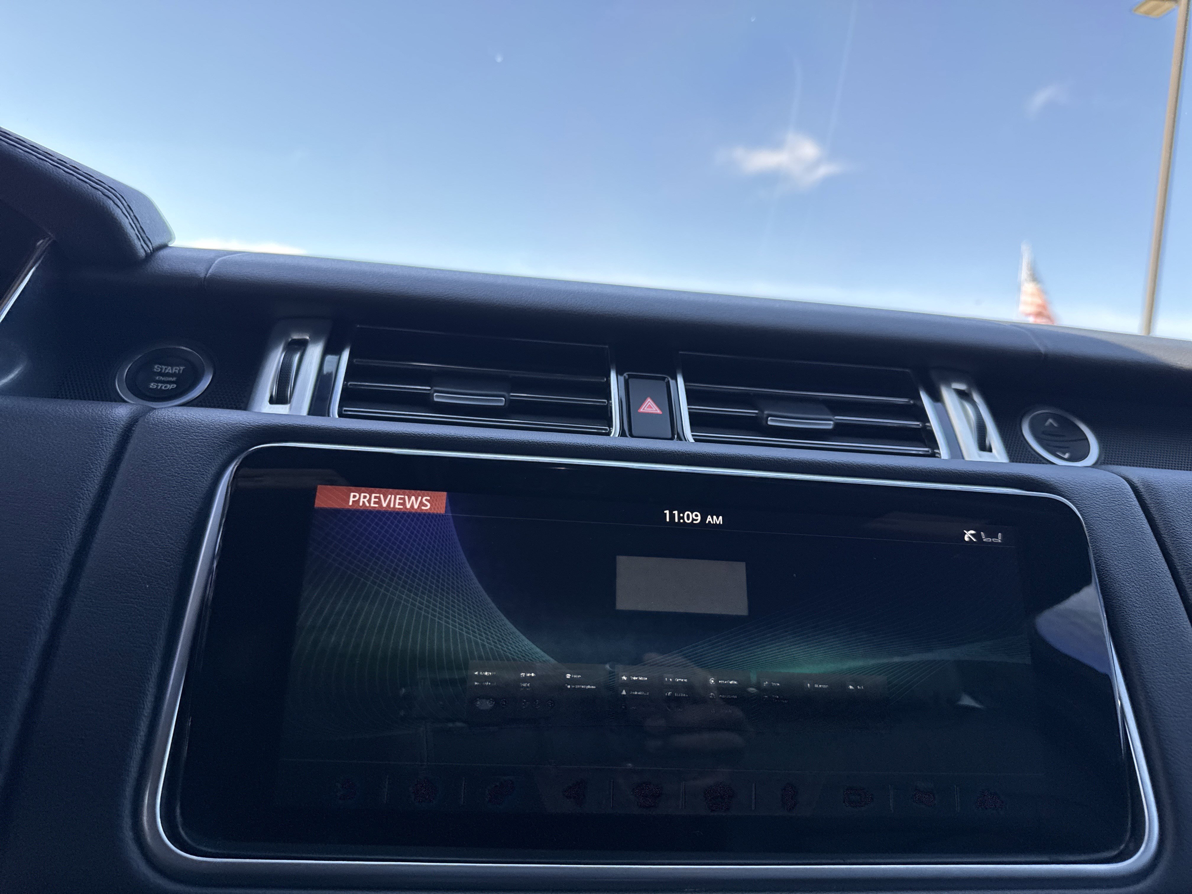 Used 2021 Land Rover Range Rover image 24