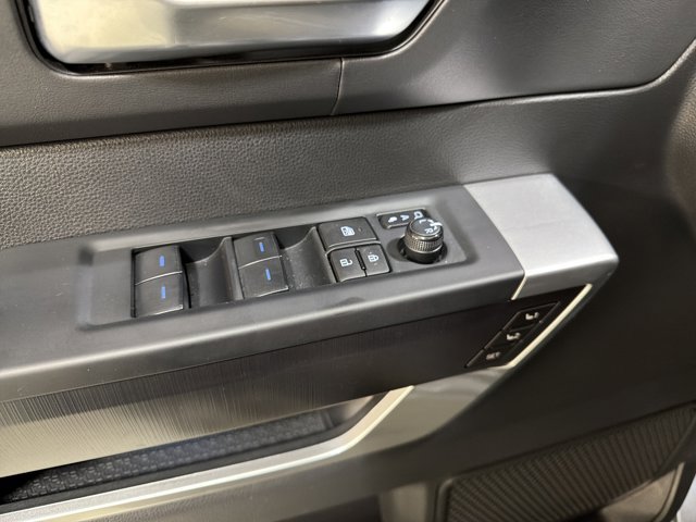 Used 2024 Toyota Tundra Platinum AWD/4WD image 18