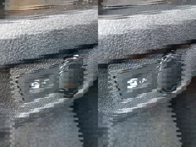 Used 2024 Volkswagen Tiguan SE image 12