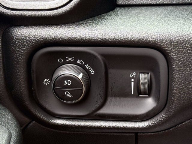 Used 2026 RAM 3500 Tradesman AWD/4WD image 25
