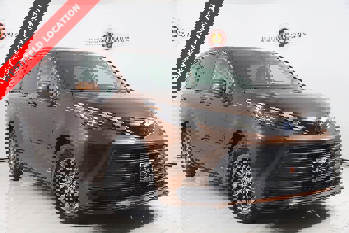 Used 2021 Toyota Sienna LE