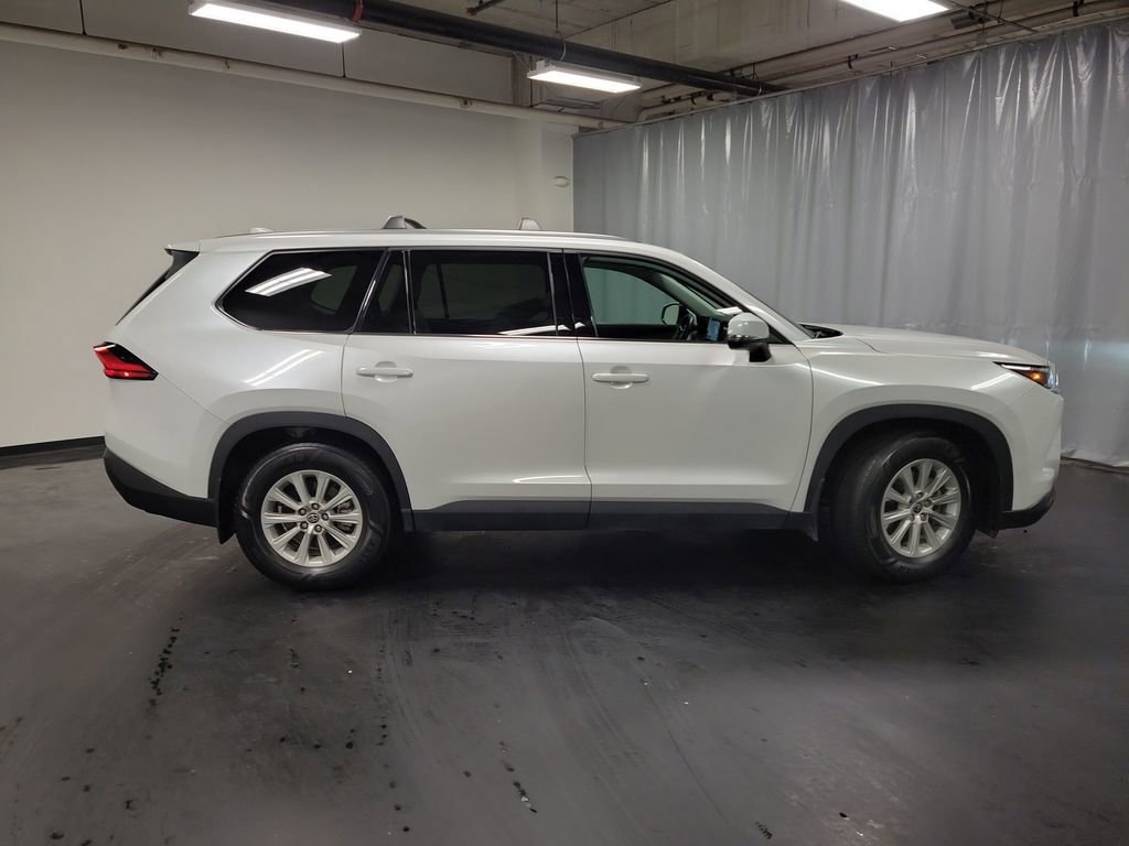 Used 2024 Toyota Grand Highlander XLE image 9