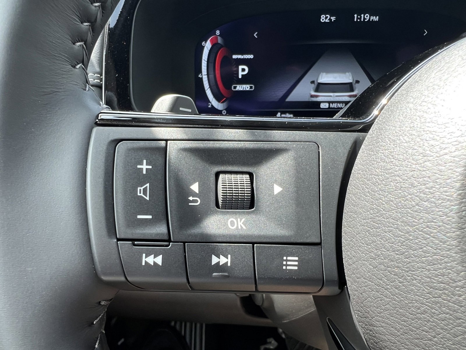 New 2025 Nissan Pathfinder Platinum image 28