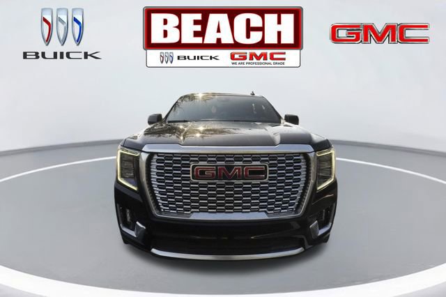 Used 2024 GMC Yukon Denali w/ Advanced Technology Package image 8