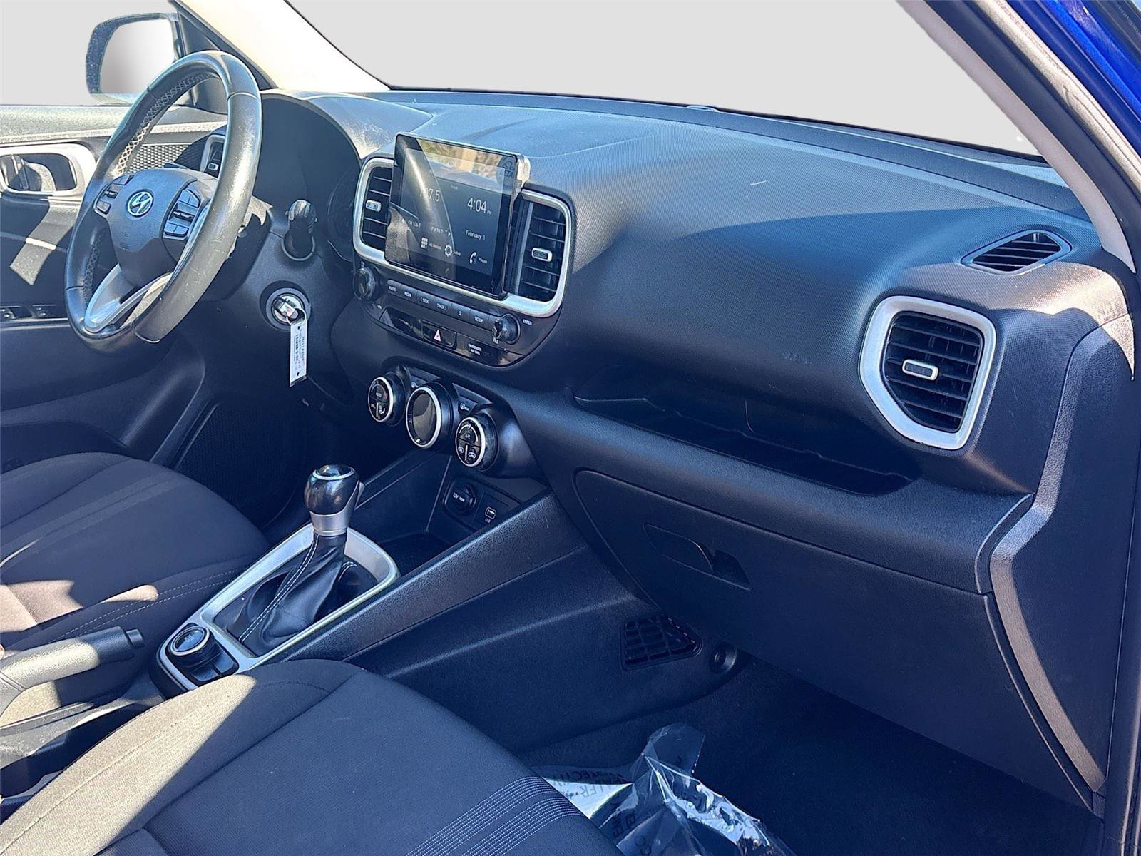 Used 2021 Hyundai Venue SEL image 29