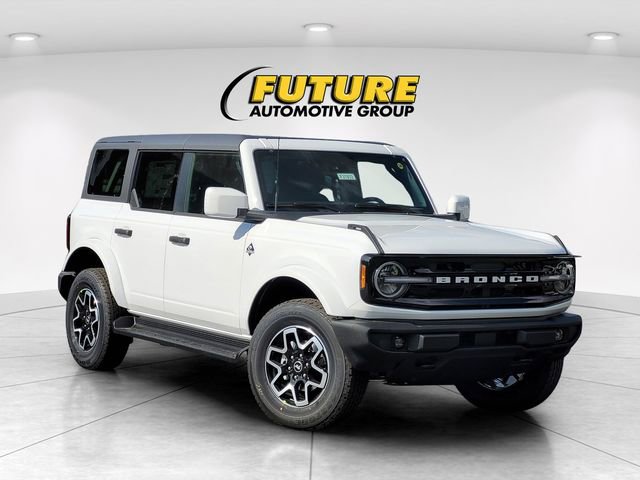New 2026 Ford Bronco Outer Banks AWD/4WD image 1