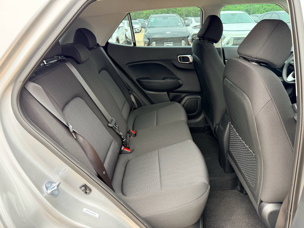 Used 2026 Hyundai Venue SE FWD image 26