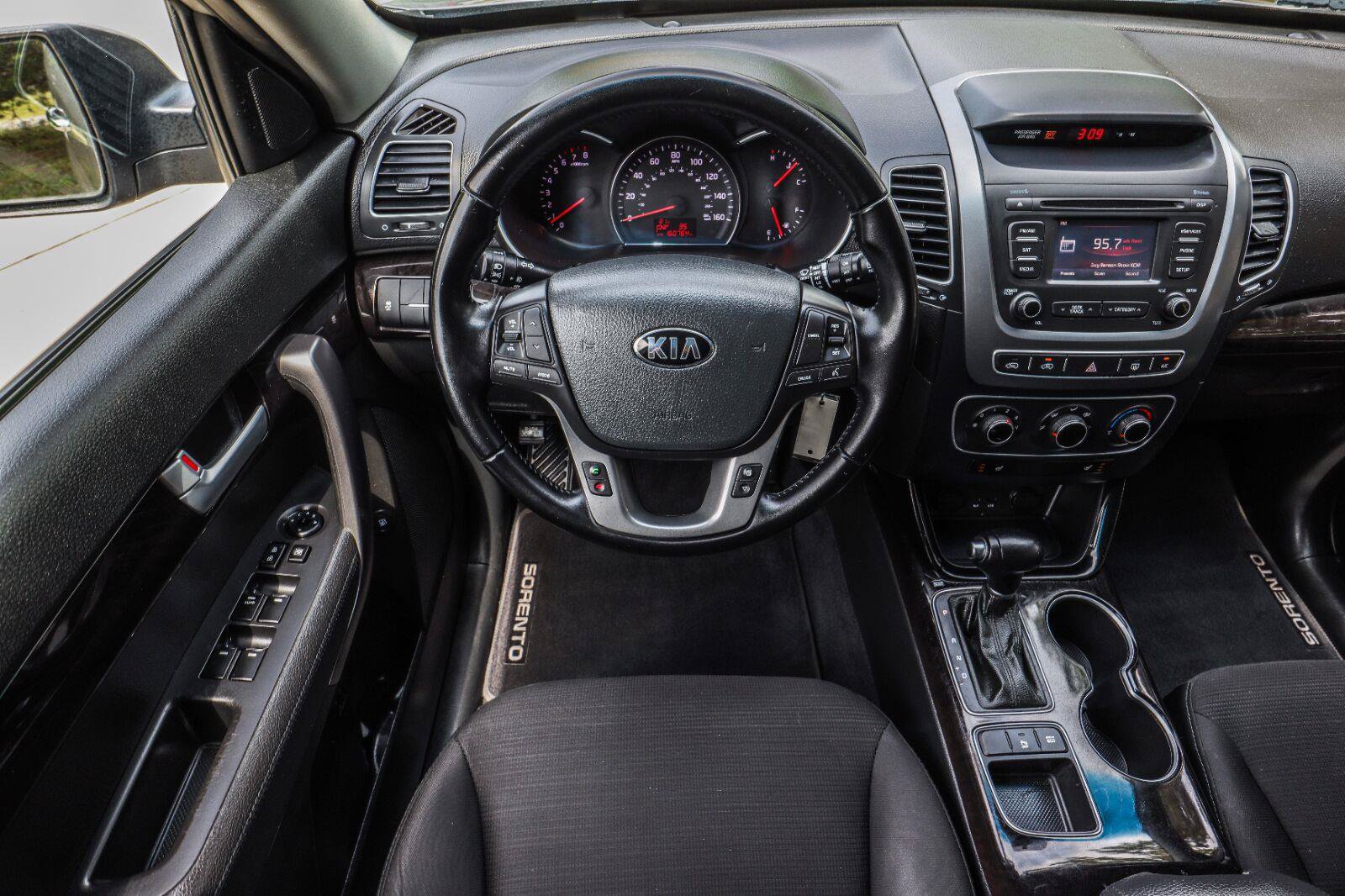 Used 2015 Kia Sorento LX FWD image 20