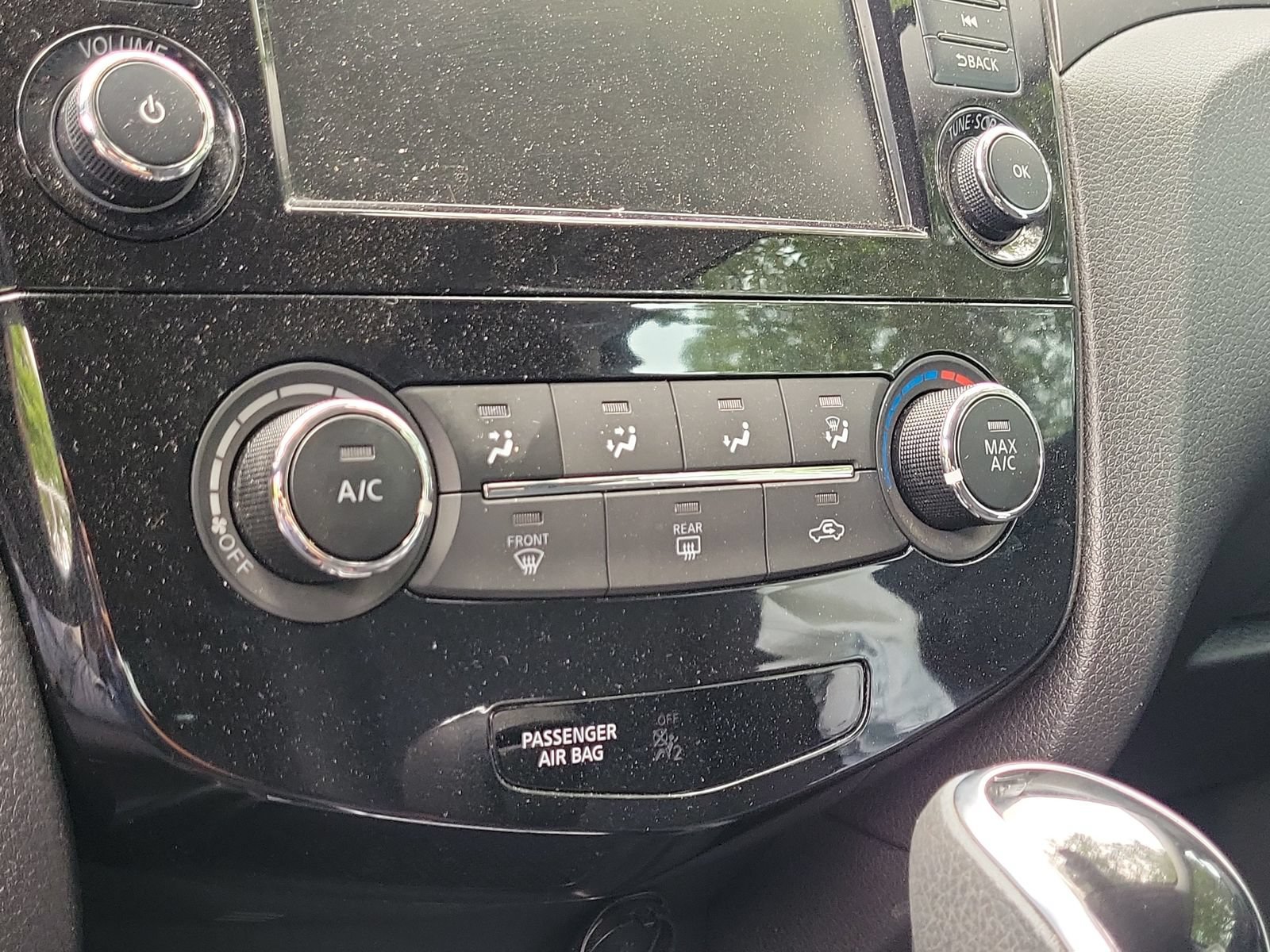 Used 2021 Nissan Rogue Sport S FWD image 21