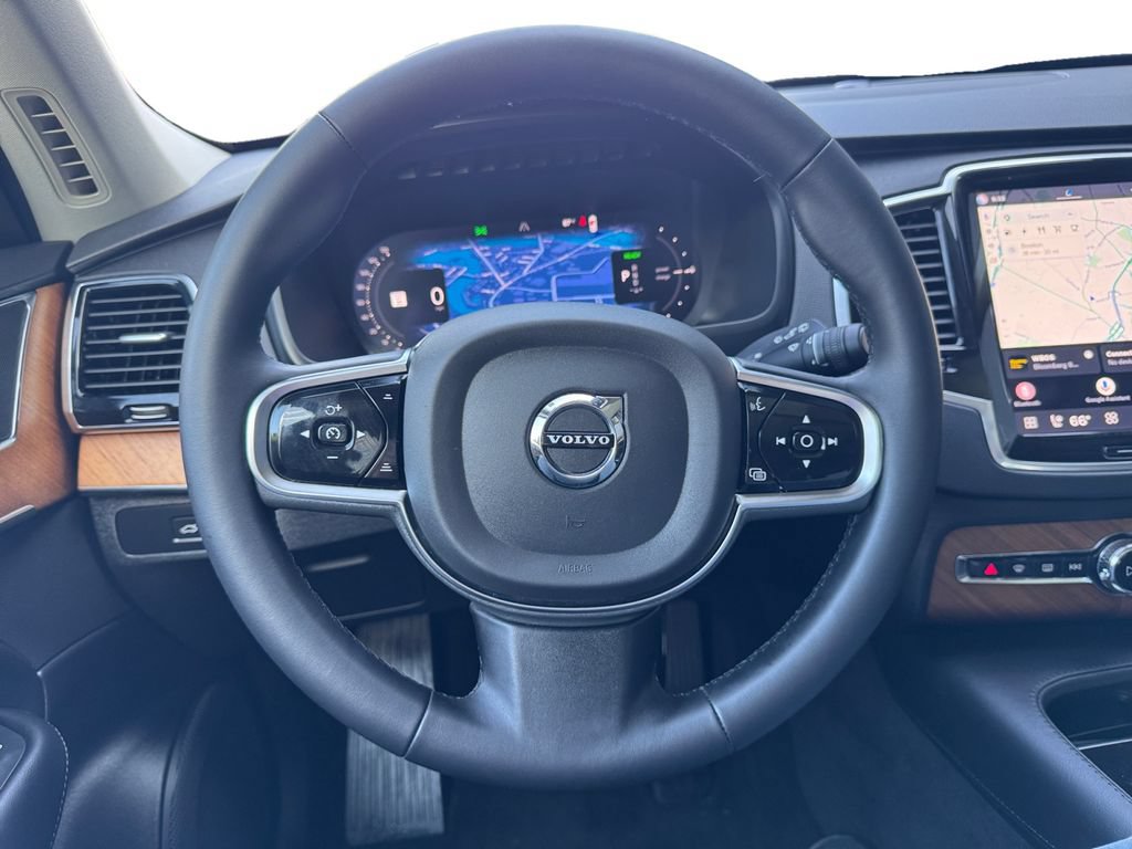 Certified 2023 Volvo XC90 T8 Plus AWD/4WD image 16