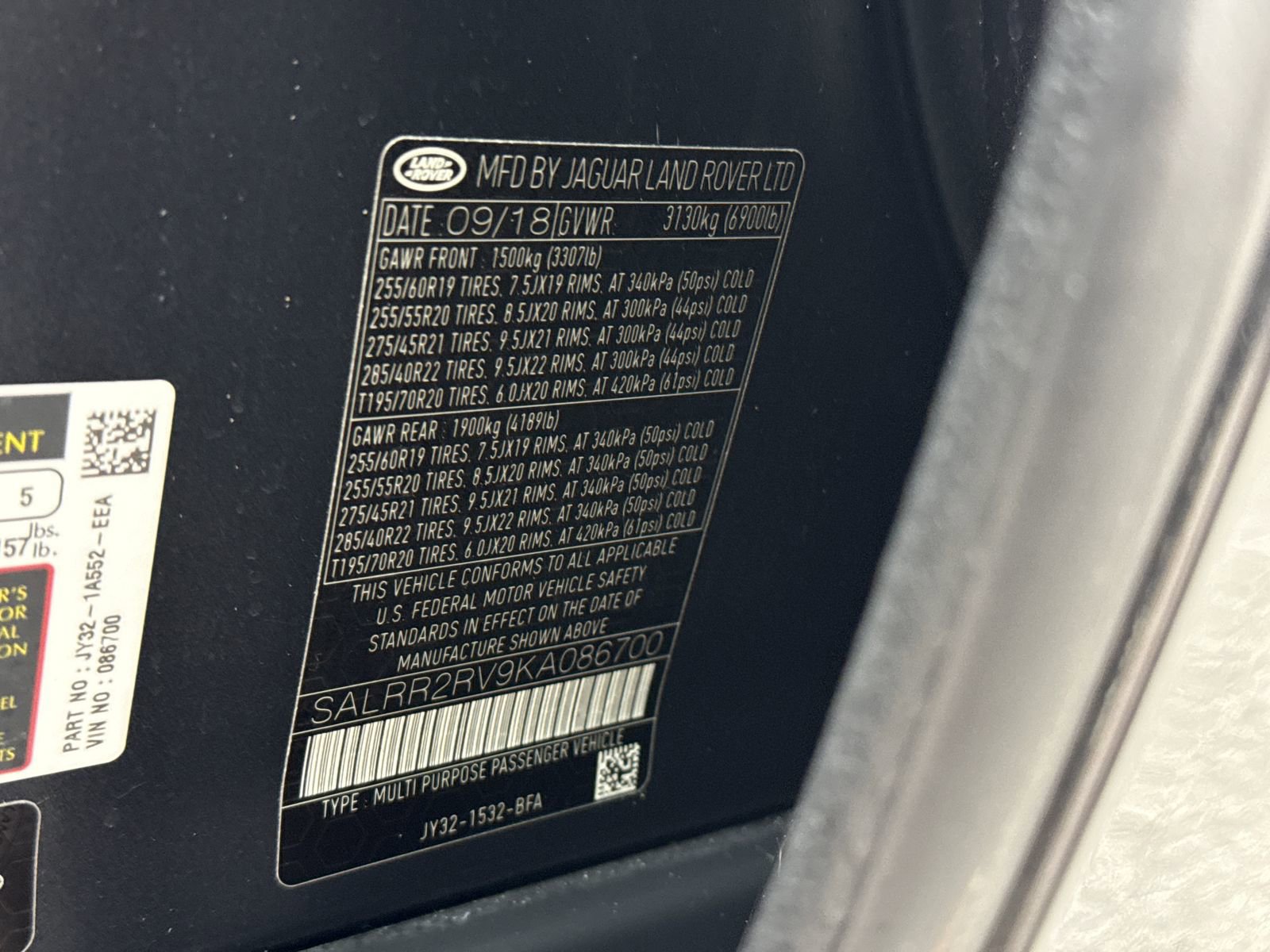 Used 2019 Land Rover Discovery HSE AWD/4WD image 55