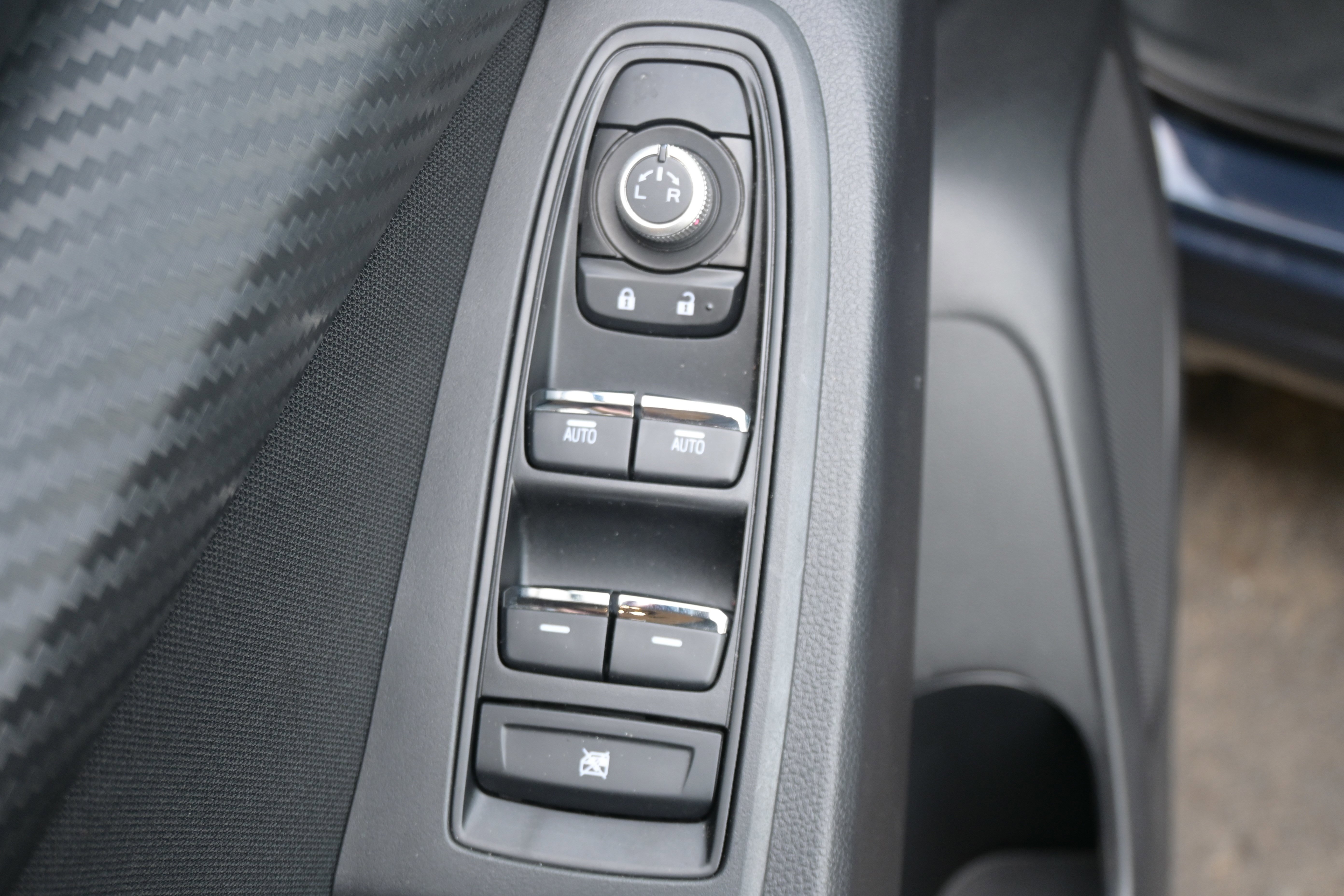 Certified 2025 Subaru Ascent Premium AWD/4WD image 15