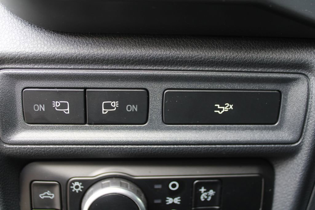 Used 2024 Ford F150 XLT w/ Equipment Group 302A MID image 31