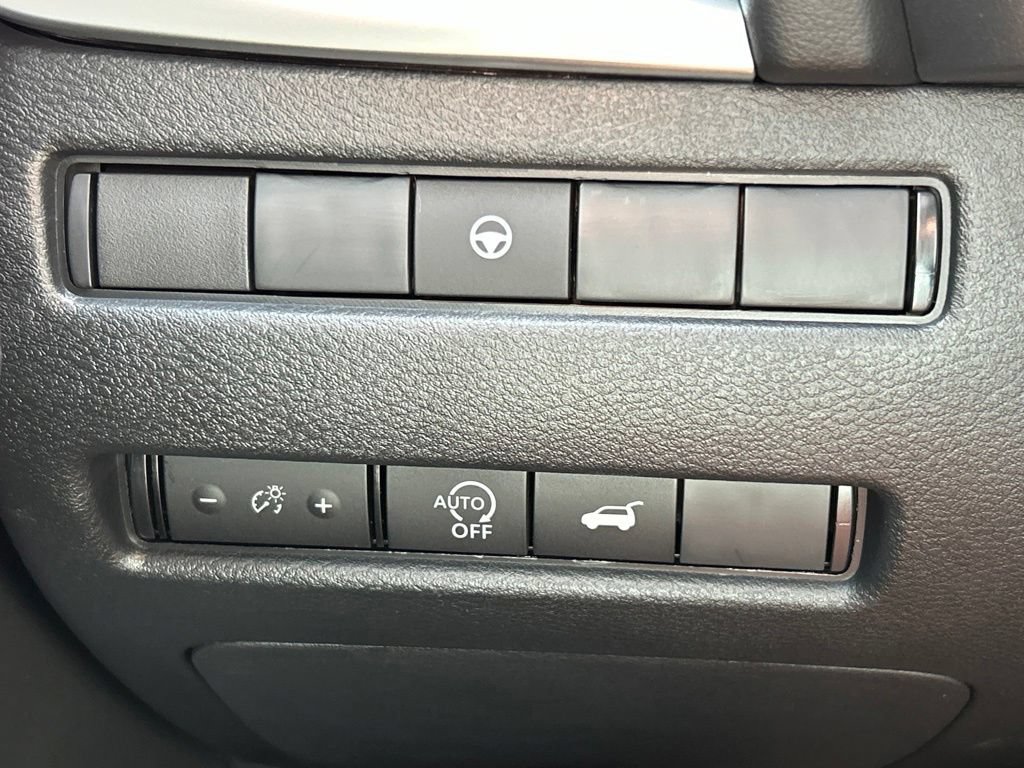 New 2026 Nissan Rogue Dark Armor FWD image 31