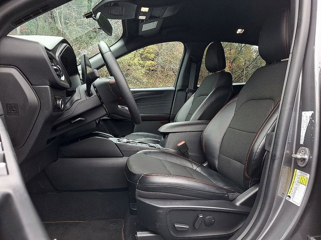 Used 2023 Ford Escape ST-Line w/ Tech Pack #1 image 13