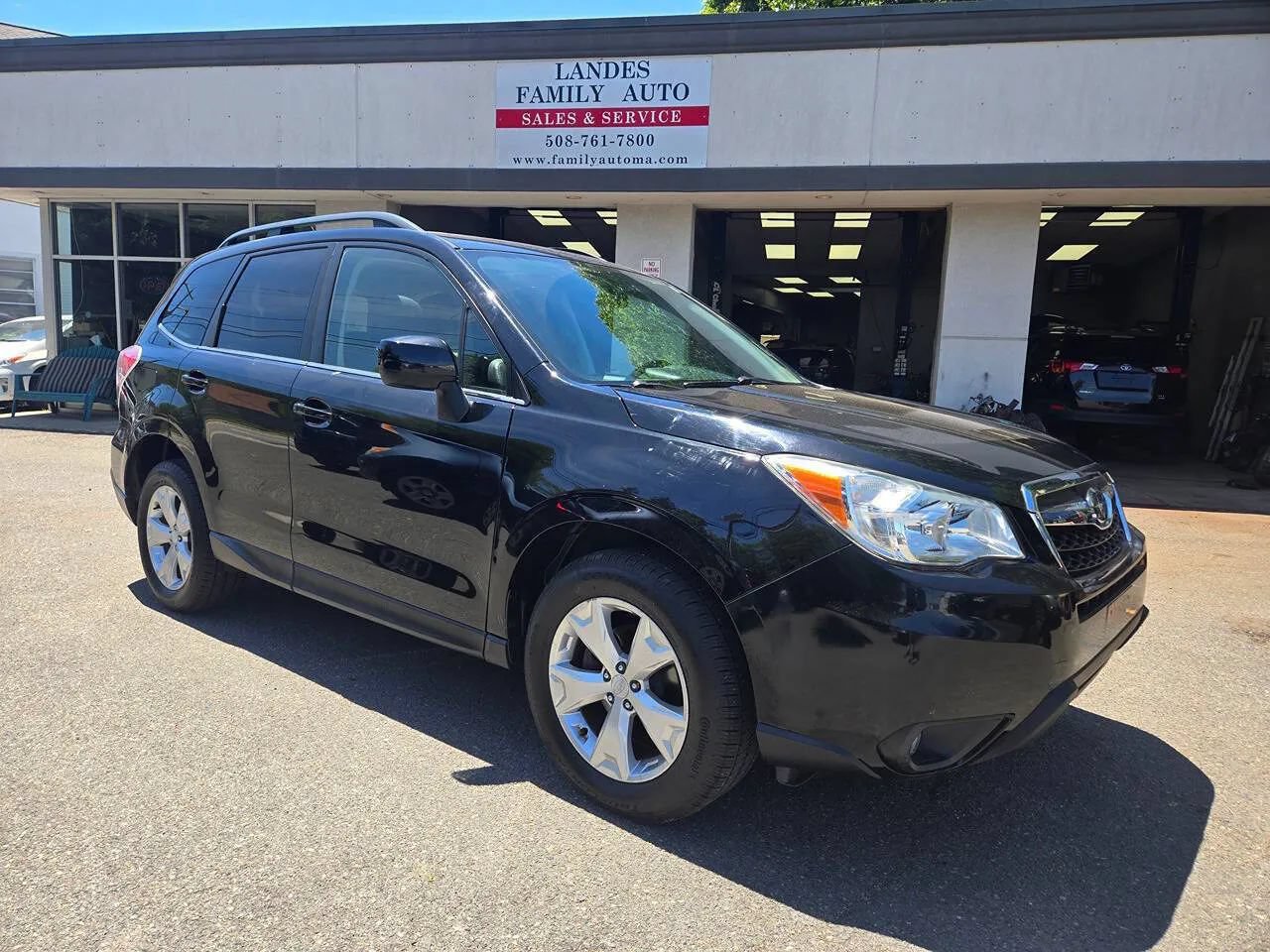 Used 2014 Subaru Forester 2.5i Limited AWD/4WD image 15