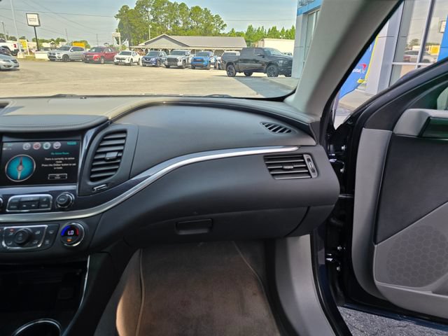 Used 2018 Chevrolet Impala LT w/ LT Convenience Package FWD image 43