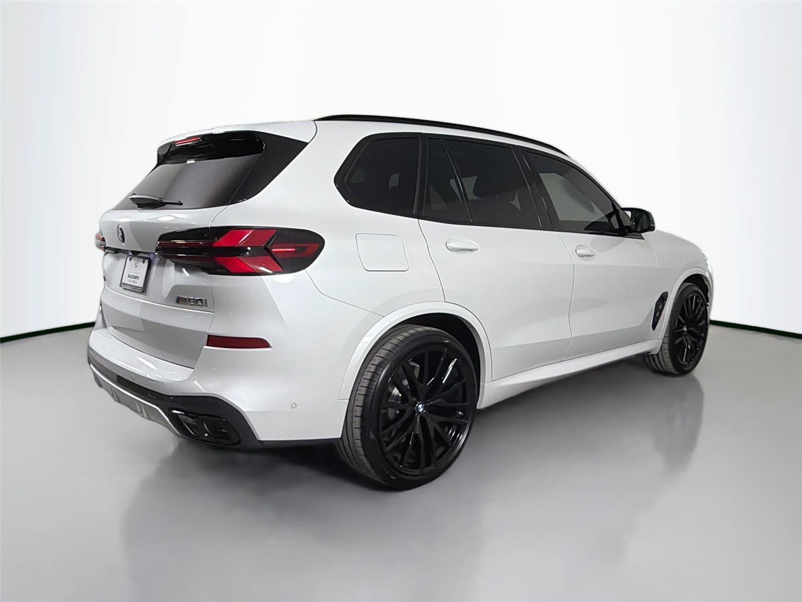 New 2026 BMW X5 M60i AWD/4WD image 5