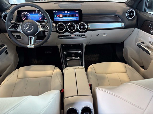 New 2026 Mercedes-Benz GLB 250 4MATIC image 23