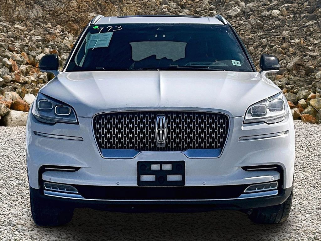 Used 2020 Lincoln Aviator Reserve w/ Equipment Group 202A image 3