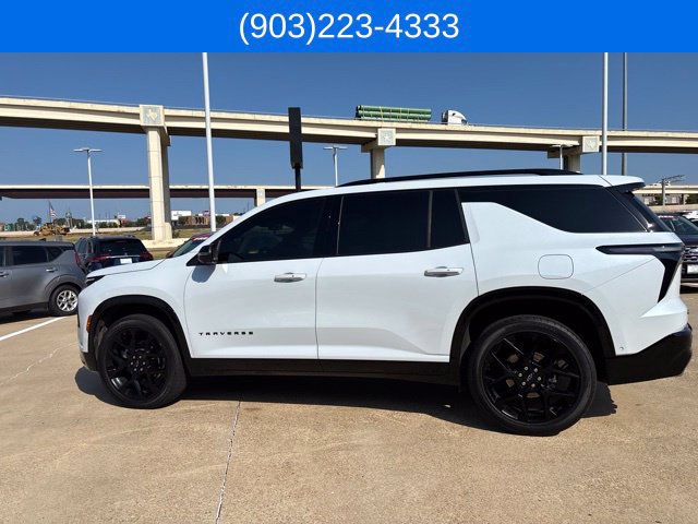 Used 2026 Chevrolet Traverse RS w/ LPO, Floor Liner Package FWD image 7