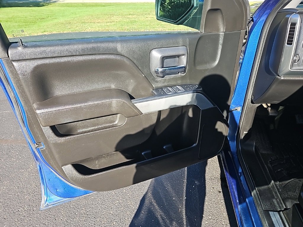 Used 2018 Chevrolet Silverado 1500 LT w/ All Star Edition image 15