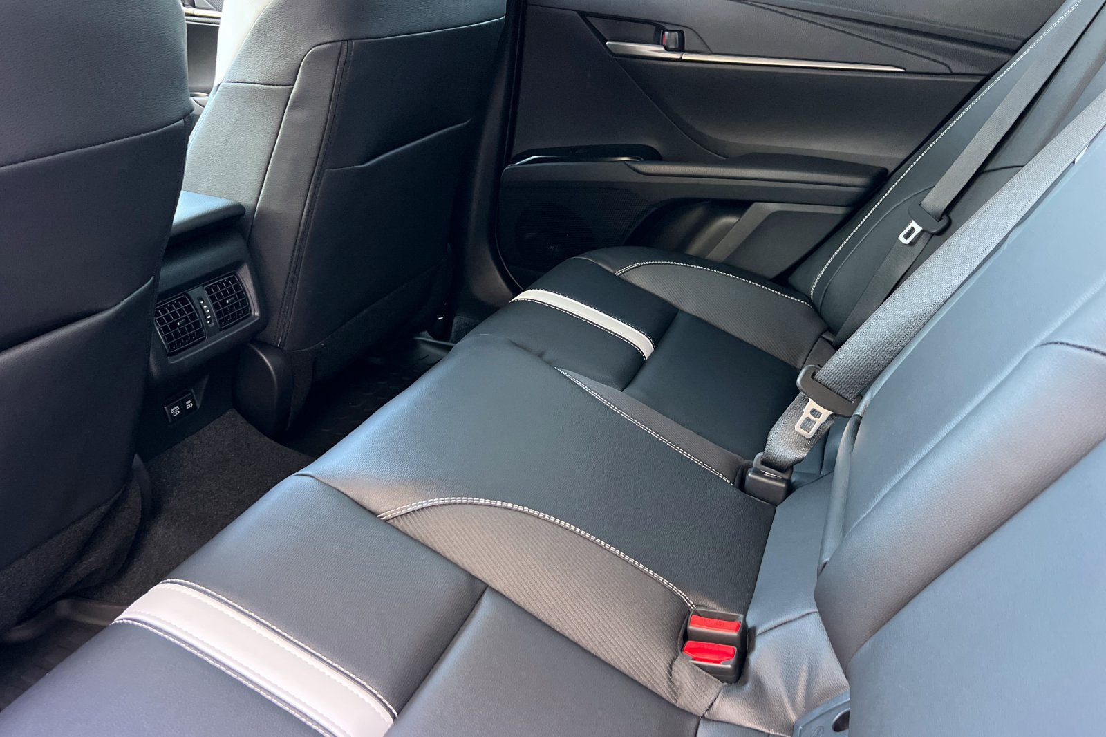 New 2026 Toyota Camry SE FWD image 12