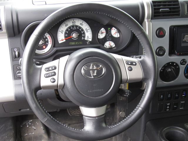 Used 2014 Toyota FJ Cruiser 4WD w/ Upgrade Package image 19