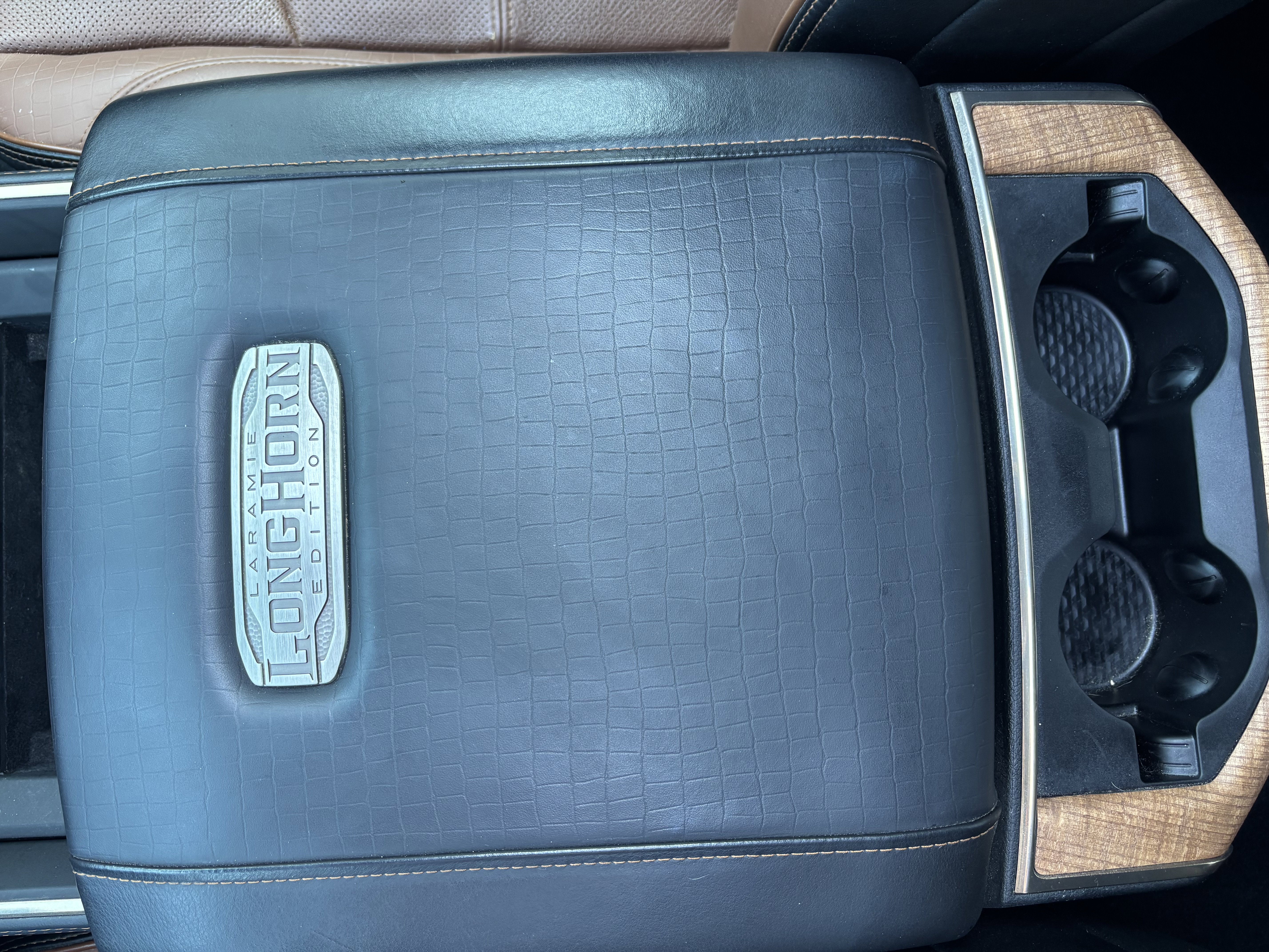 Used 2020 RAM 3500 Limited image 25