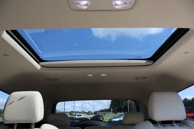 Used 2023 Buick Enclave Essence w/ Experience Buick Package AWD/4WD image 39
