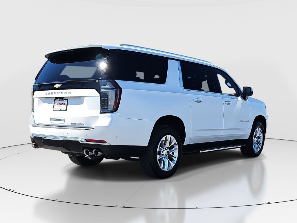 Used 2025 Chevrolet Suburban Premier AWD/4WD image 5