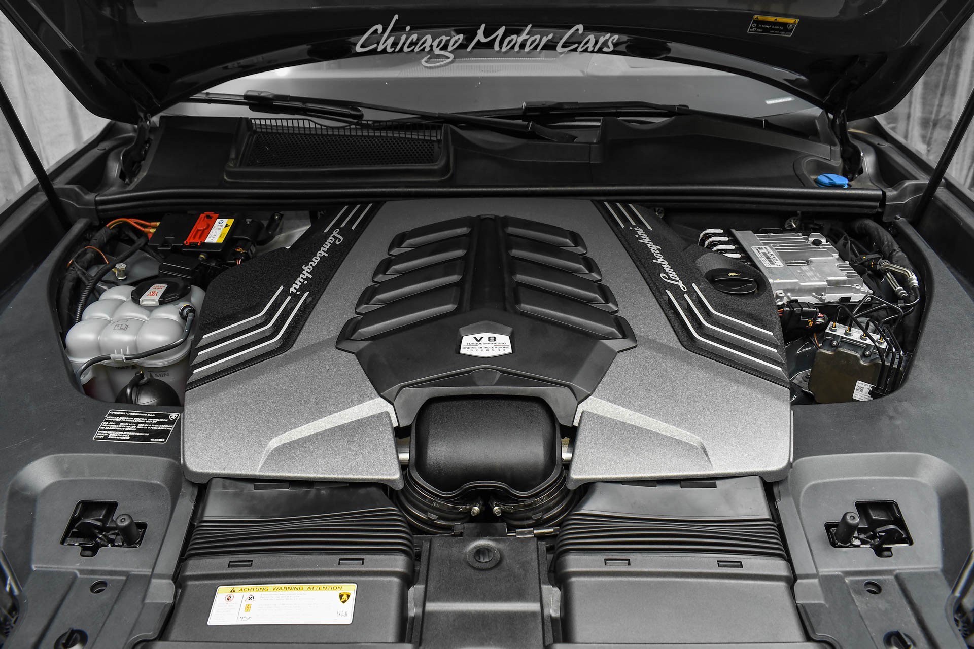 Used 2021 Lamborghini Urus AWD/4WD image 56
