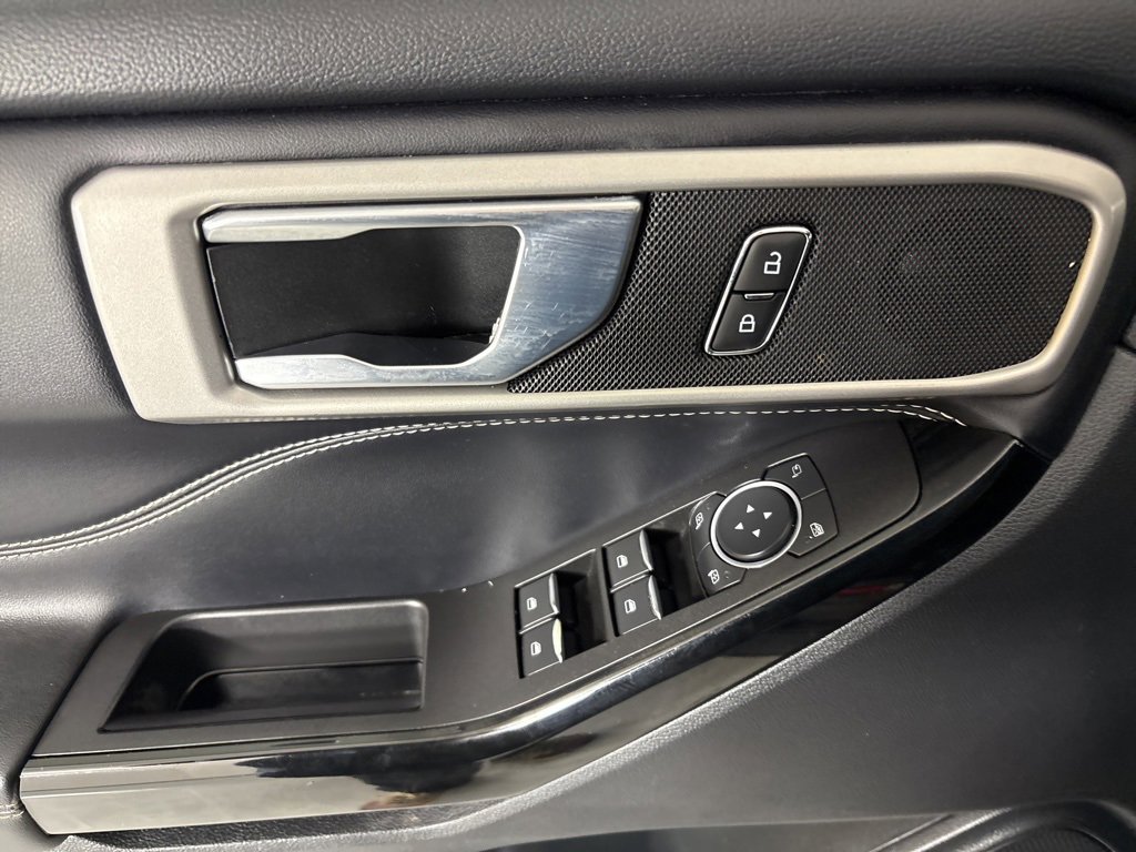 Used 2021 Ford Explorer ST image 15