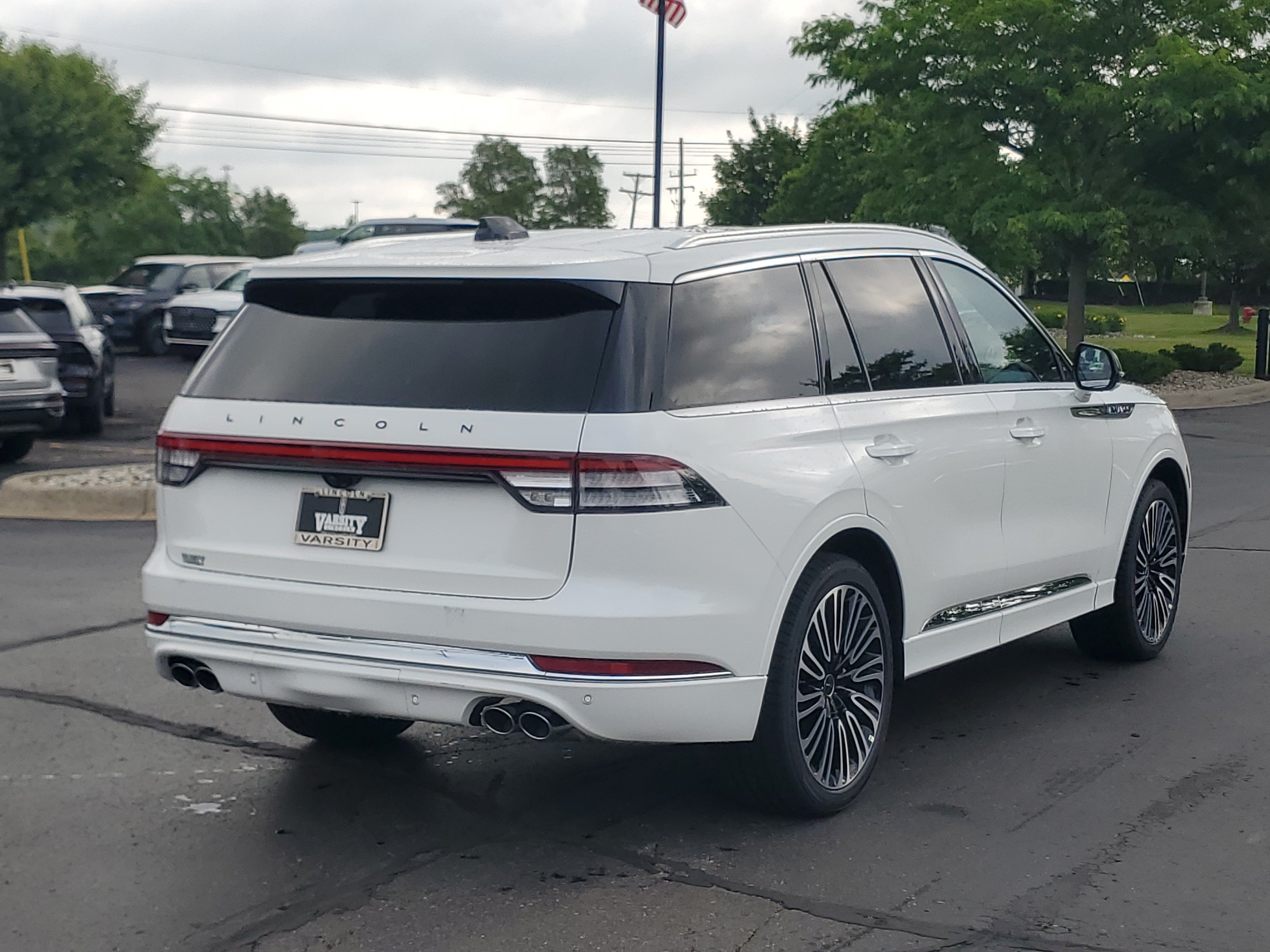 New 2026 Lincoln Aviator Black Label AWD/4WD image 4