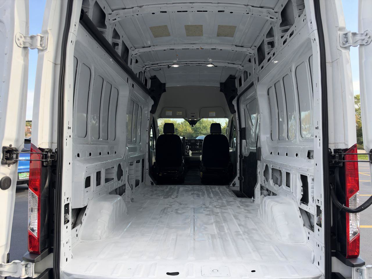 Used 2022 Ford Transit 250 148 High Roof RWD image 31